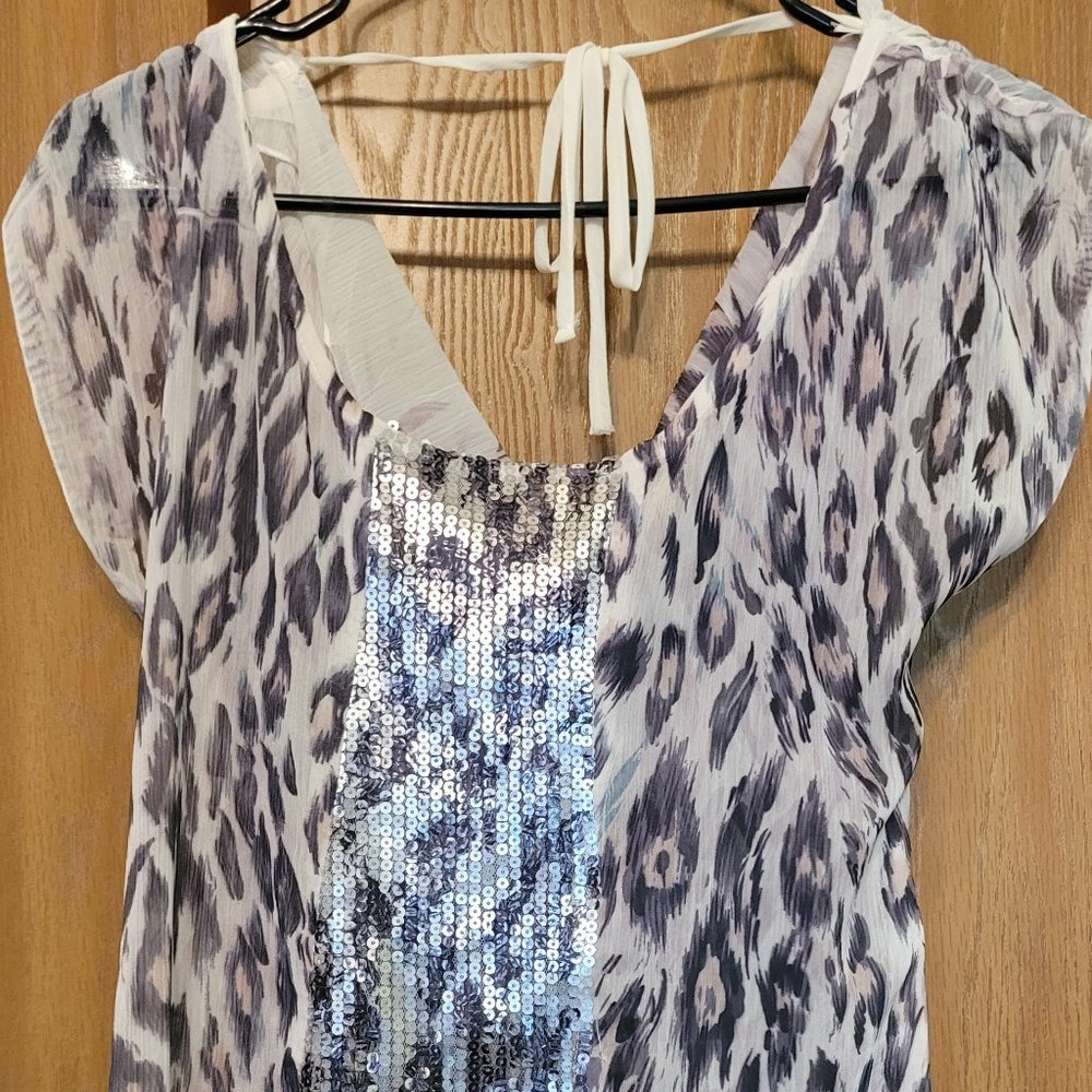 Leopard color/design shirt